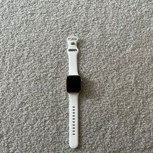 Apple Watch - Series 5- Rose gold 40MM